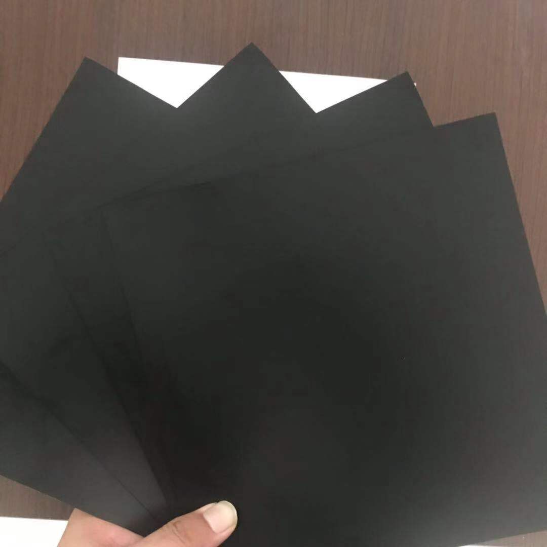 300克綠色蓋網(wǎng)土工布價格是多少